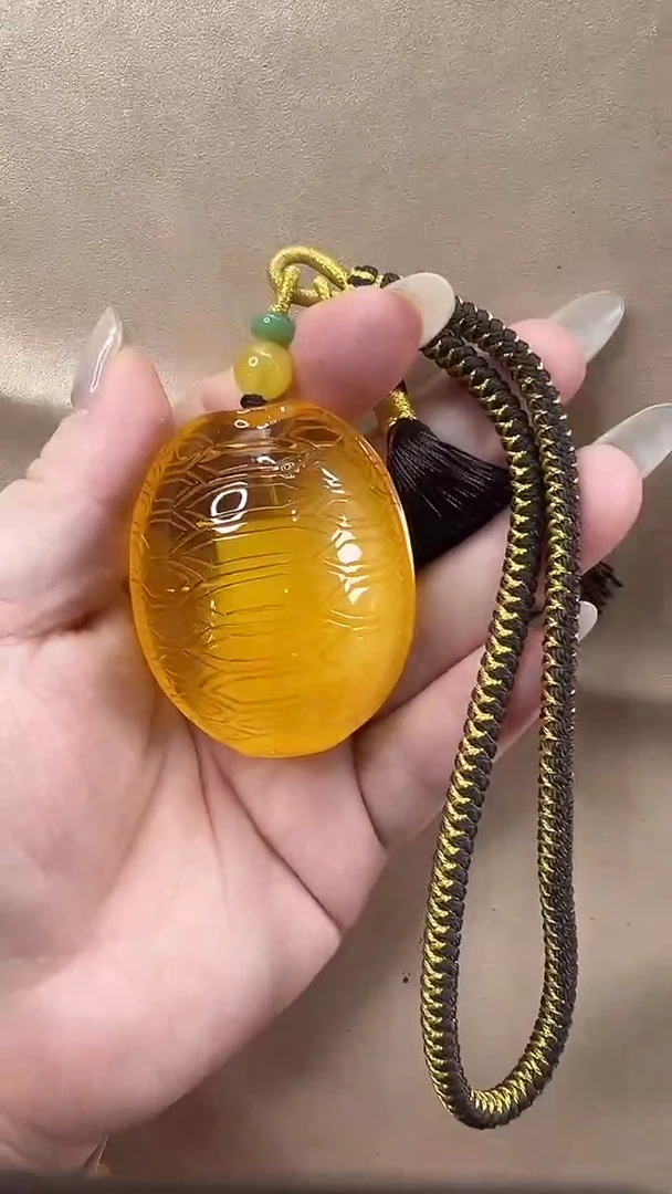 琥珀颈饰未镶嵌吊坠