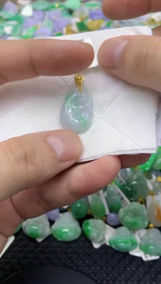 颈饰未镶嵌翡翠天然缅甸翡翠A货