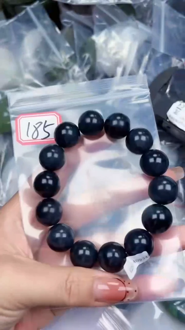 颈饰未镶嵌和田玉和田玉