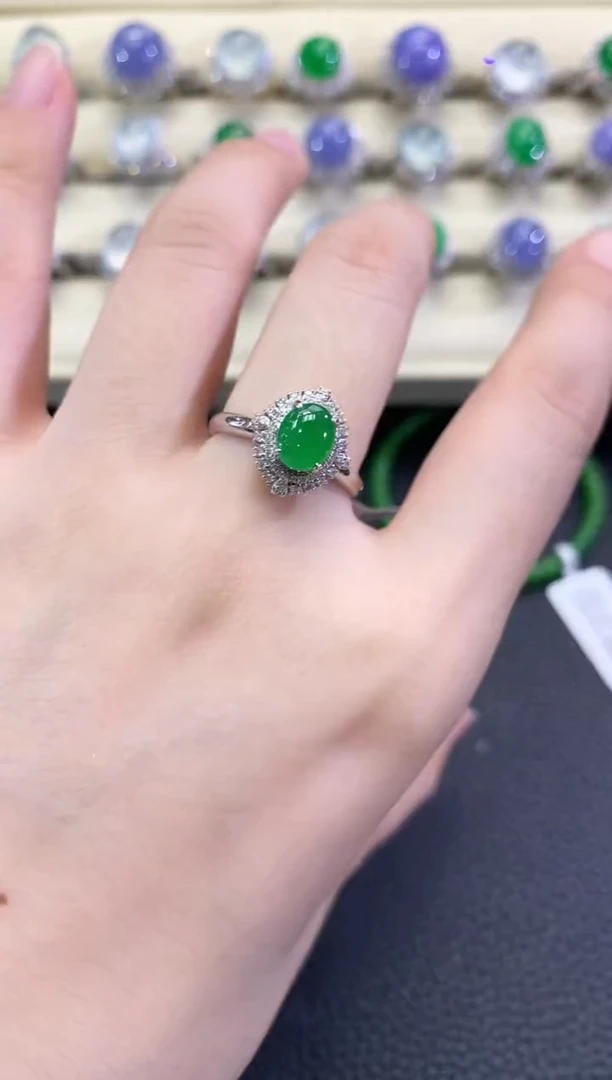 翡翠戒指18K金镶嵌春日珠宝 C23