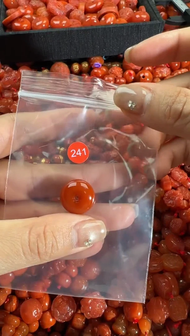 【闪购商品】南红玛瑙颈饰未镶嵌4
