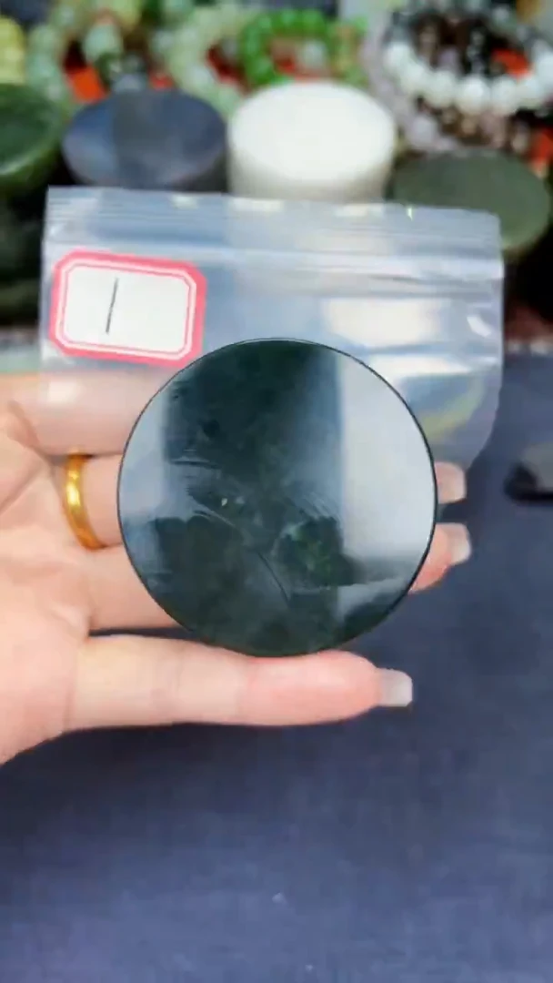 颈饰未镶嵌和田玉田***亲和田玉