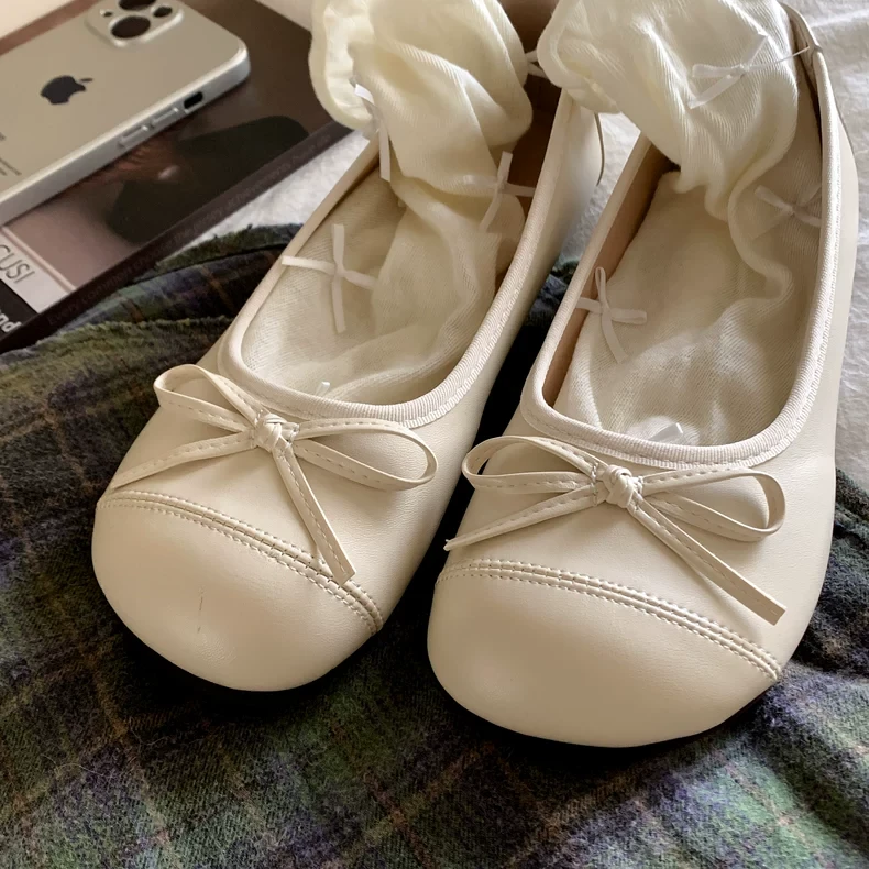 颜值也太在线了吧~复古风浅口圆头平底一脚蹬软底百搭奶奶单鞋子