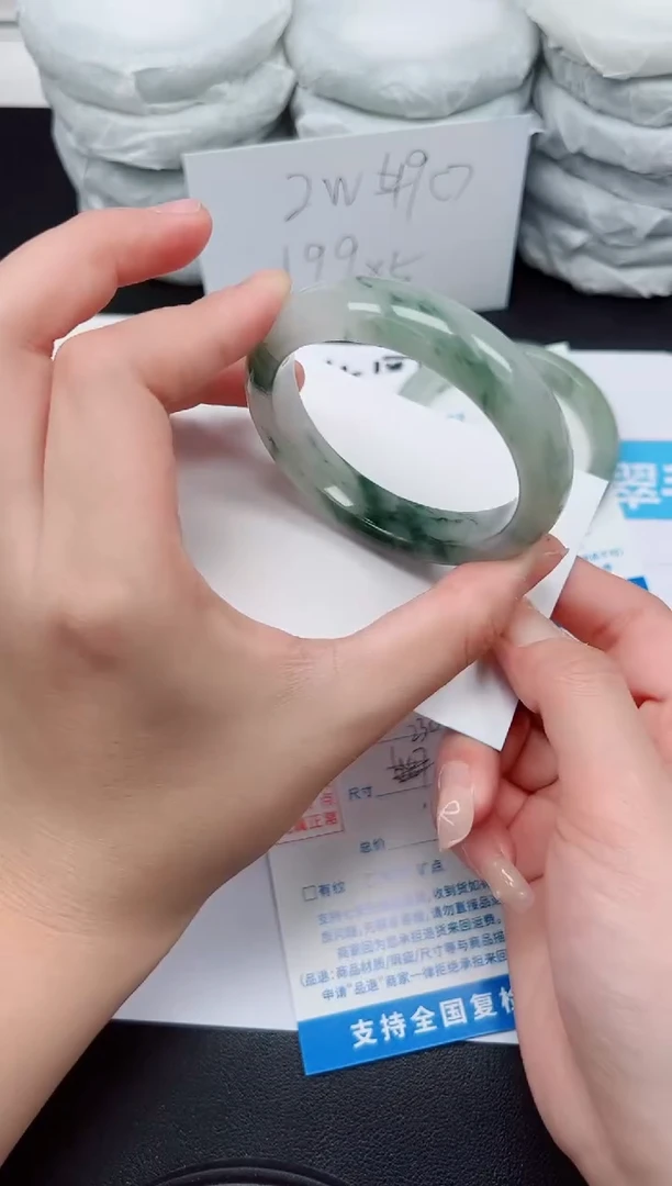 【闪购商品】石英质玉手镯未镶嵌G230-53