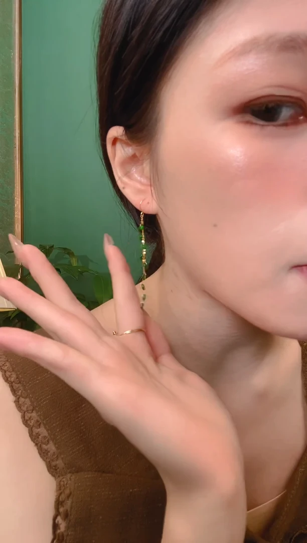 翡翠18K金镶嵌耳坠流苏