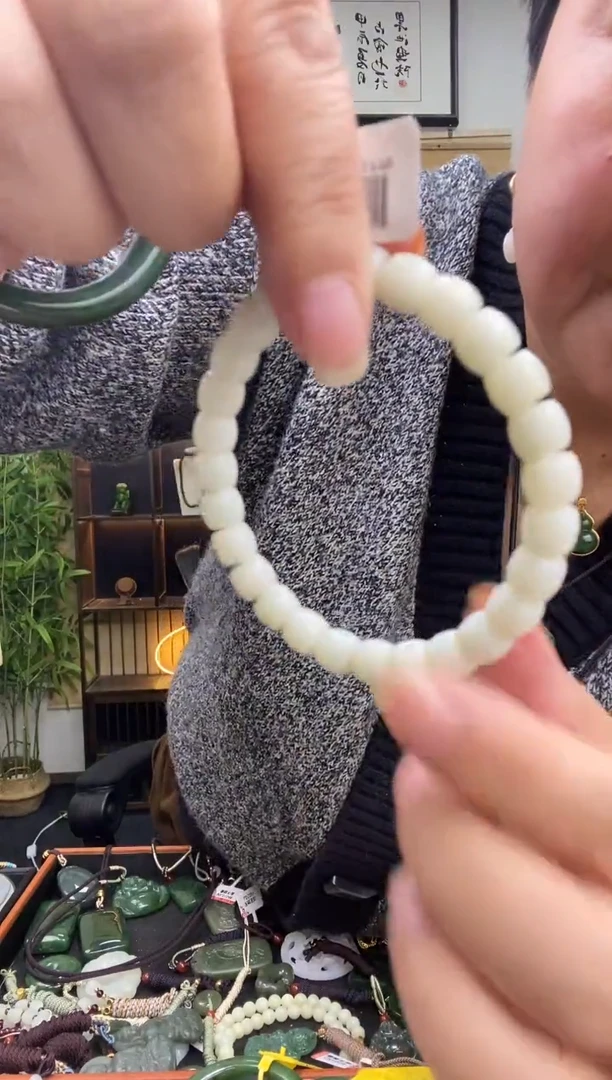 颈饰未镶嵌和田玉z136