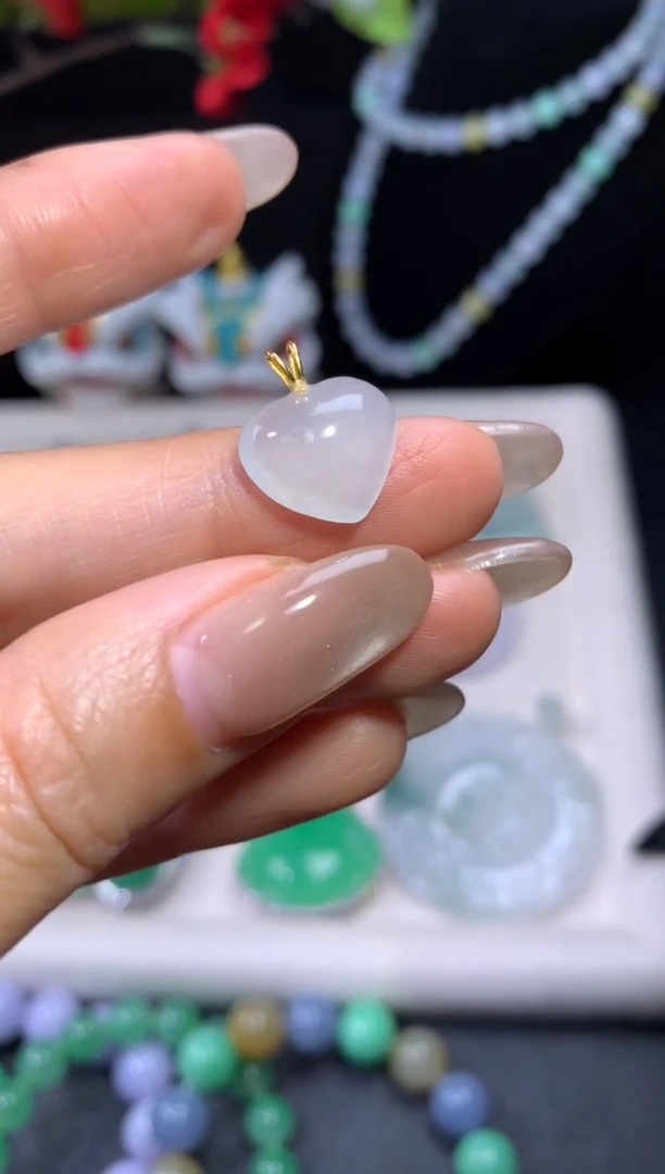 吊坠(不含链)18K金镶嵌翡翠