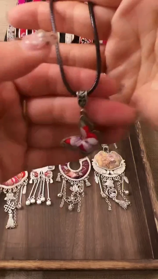 【闪购商品】织绣民族风老绣饰品023