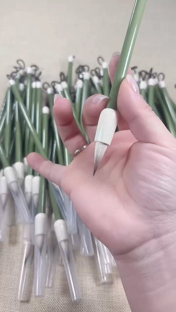 出锋2.2的蒜头鸡距笔19.9元2支