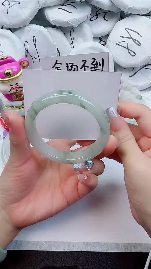 石英质玉手镯未镶嵌130-58.5