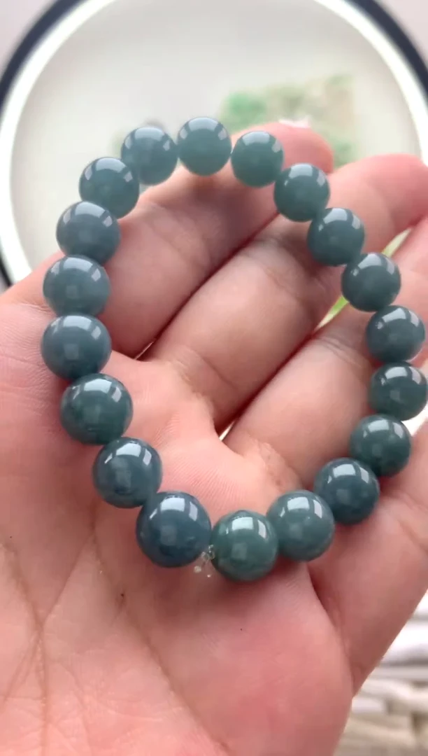 颈饰未镶嵌翡翠手串