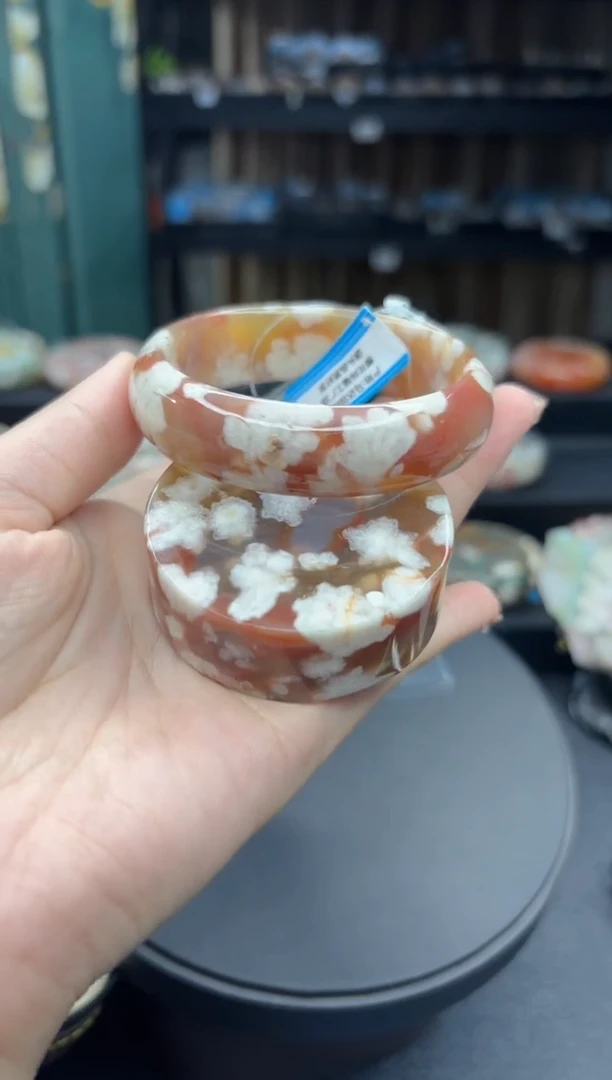 【闪购商品】石英质玉手镯未镶嵌130（58圈赠送镯心）