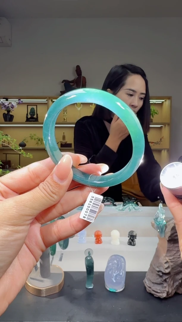 未镶嵌手镯翡翠57.5圈