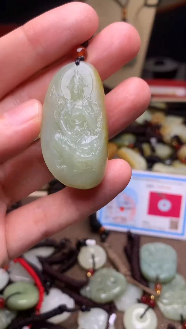 颈饰未镶嵌和田玉新疆料青海料清水和田玉吊坠