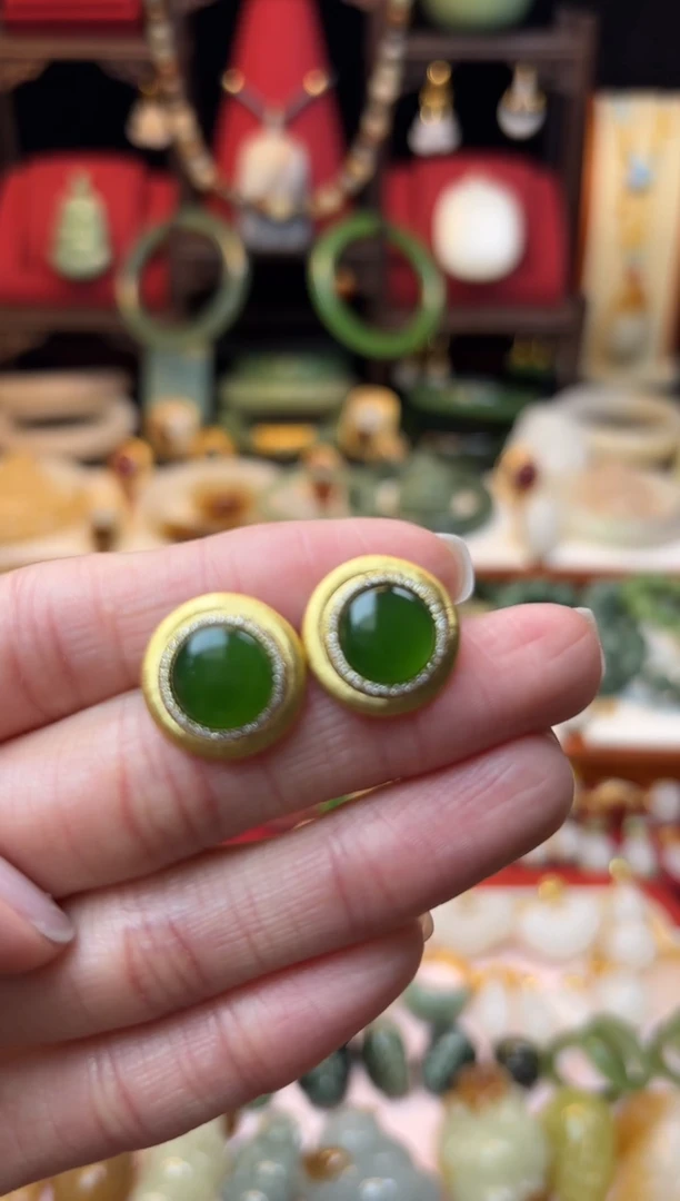 【闪购商品】和田玉耳饰18K金镶嵌1