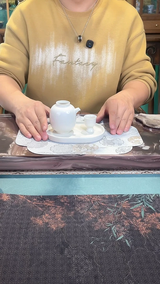 工厂直播大放漏，小酌一杯送小托盘