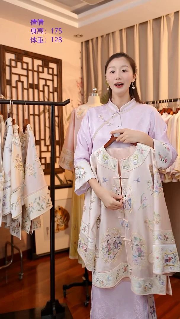 刺绣向**?桑蚕丝非遗苏绣服饰