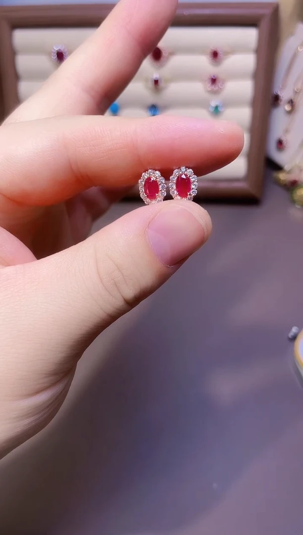 【闪购商品】红宝石耳饰银S925镶嵌1