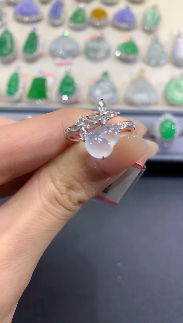 【闪购商品】翡翠戒指18K金镶嵌a45