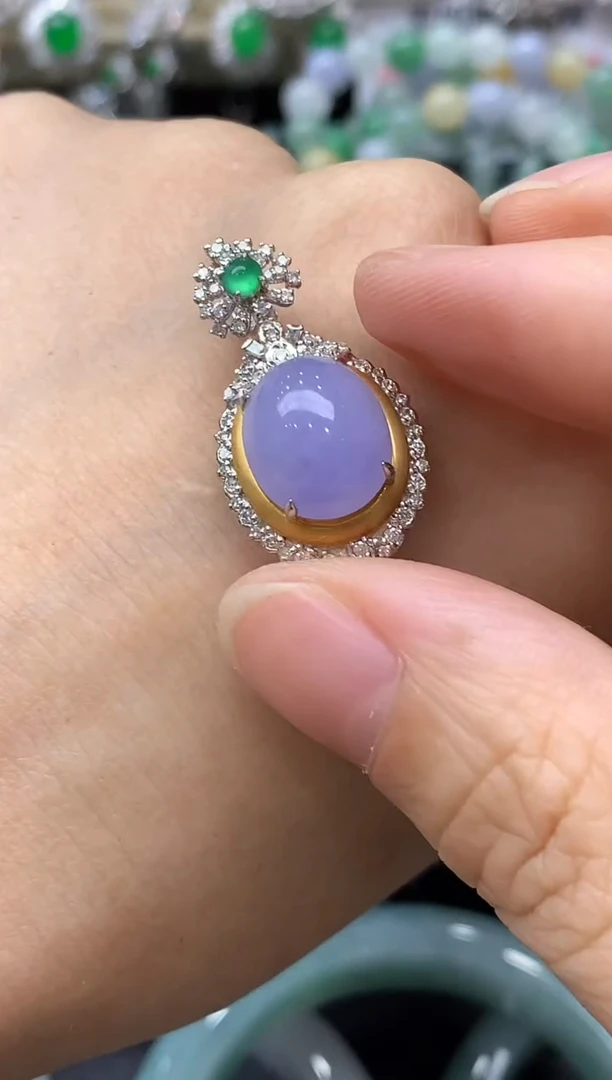 颈饰18K金镶嵌翡翠641-中国好珍宝