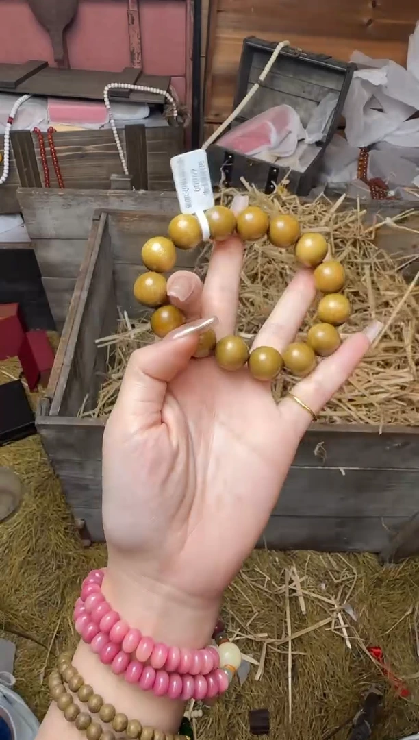 精美手串（无礼盒）