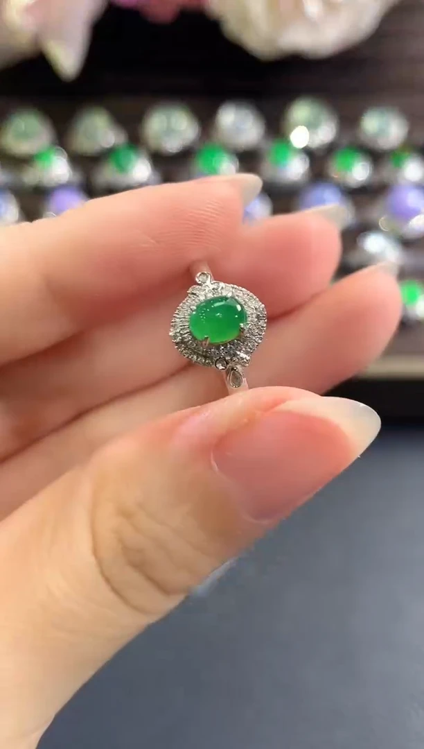 18K金镶嵌戒指翡翠b46