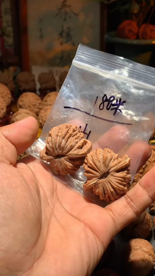 把件桃核山丰泰文玩  蓟县四座楼  41 尺寸