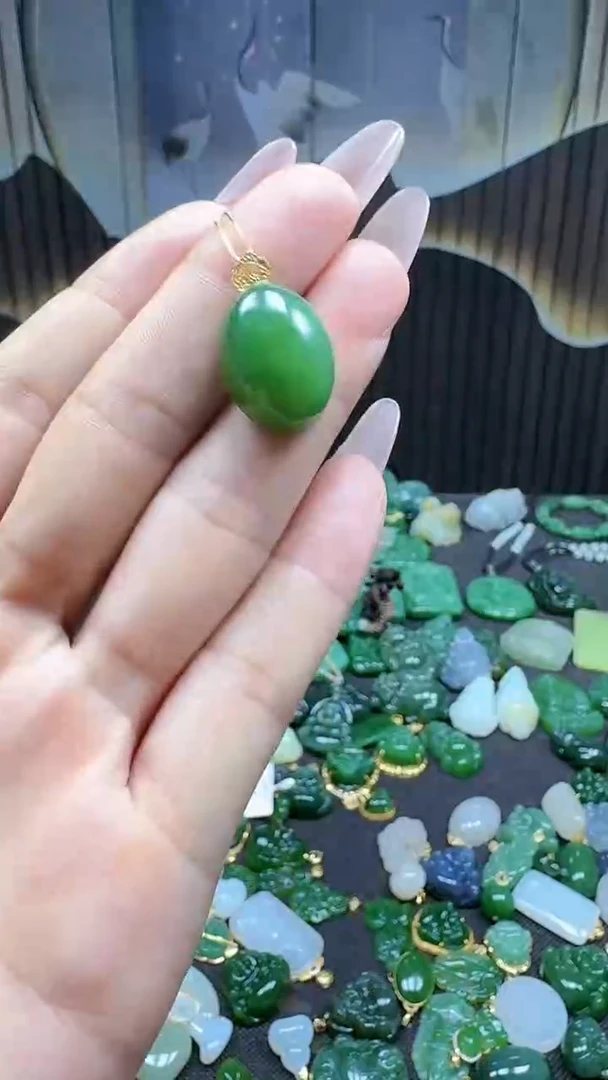 和田玉18K金镶嵌吊坠(不含链)1