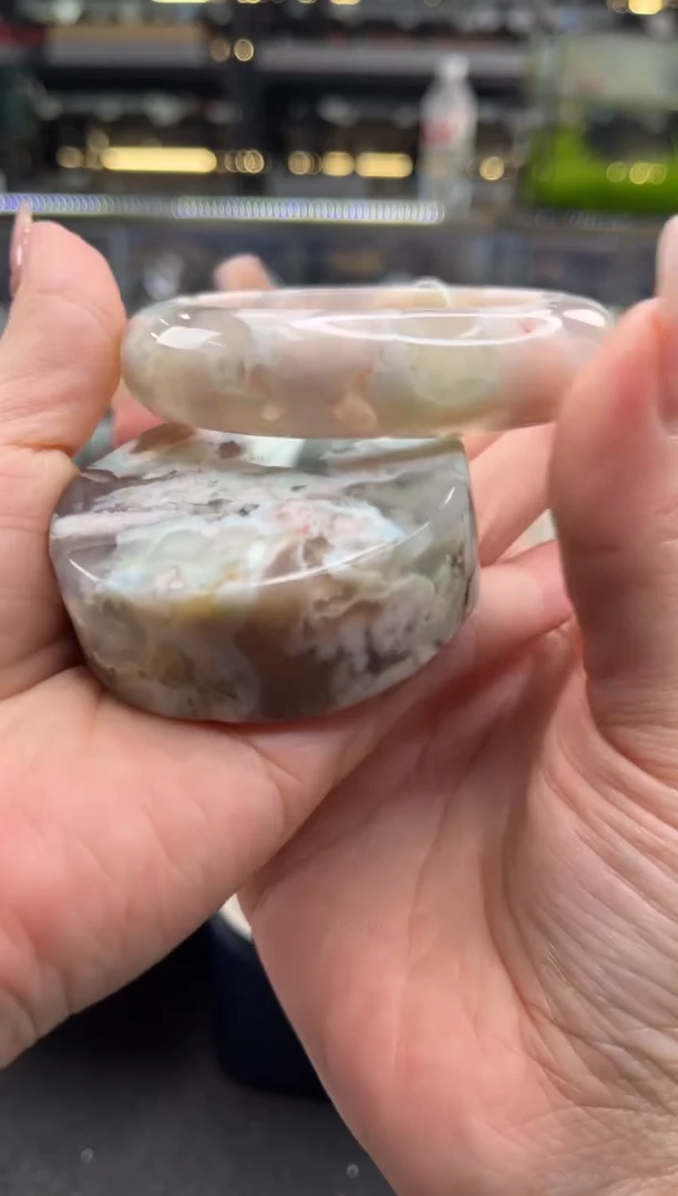 未镶嵌手镯石英质玉尘*丷圈口（赠品镯心）