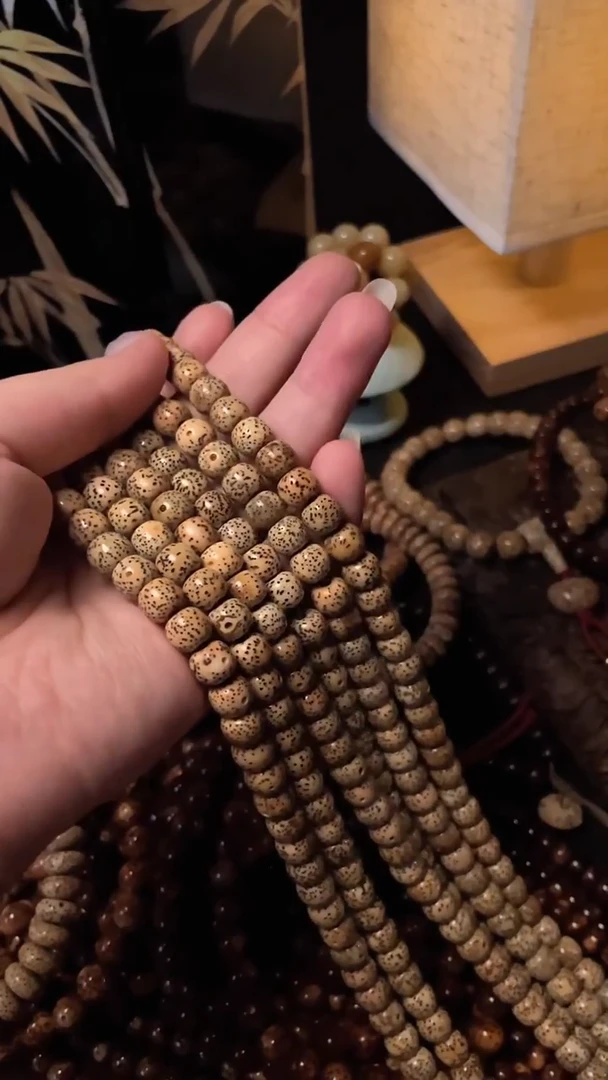 吊坠星月菩提陈籽星月8*7桶珠长串