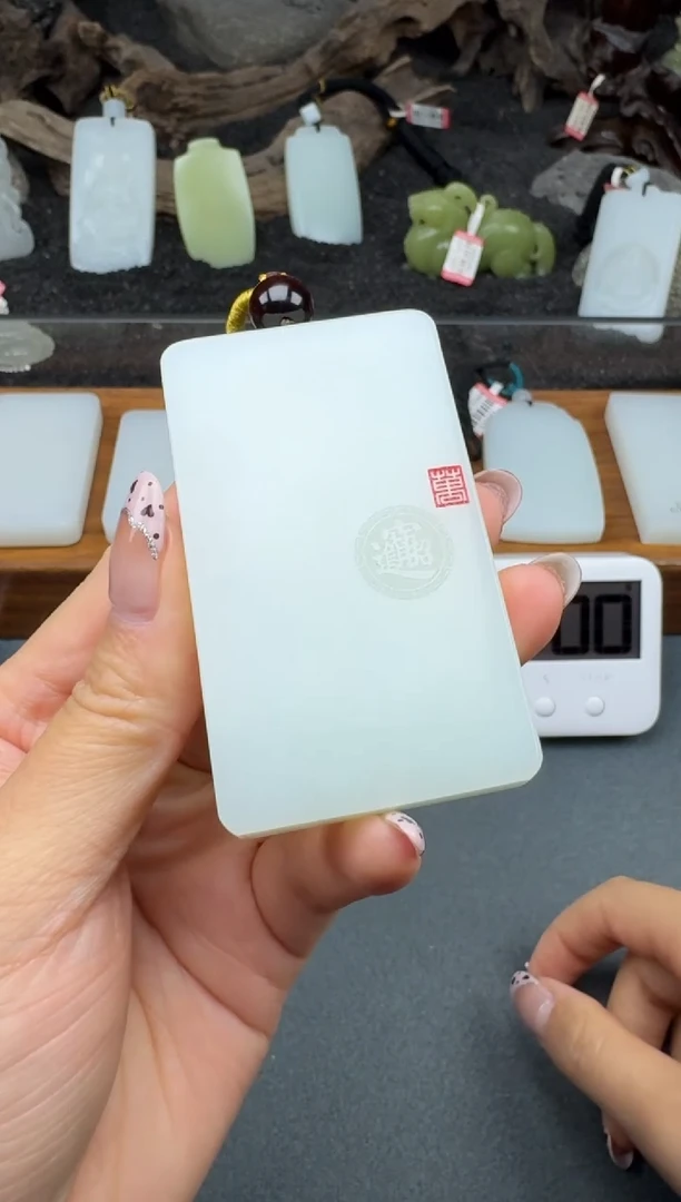 颈饰未镶嵌和田玉3