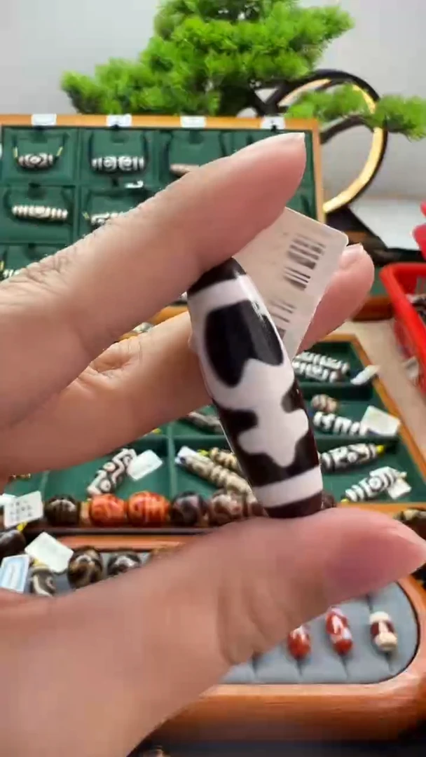 玛瑙/玉髓颈饰未镶嵌米*多121.（微瑕随机发货）