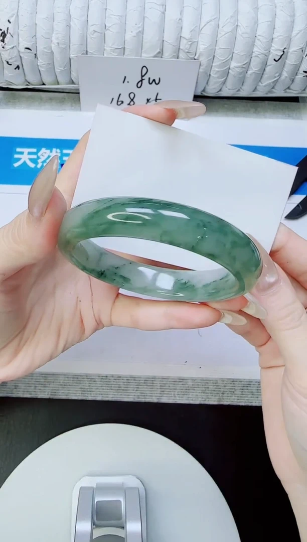 未镶嵌手镯石英质玉93/56