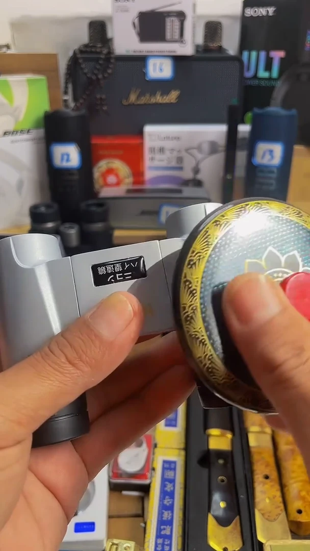 瓷片闪购商品 如图所示