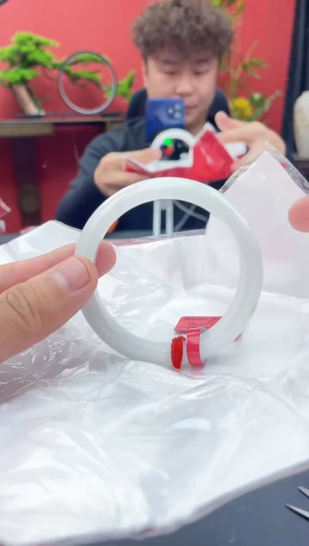 未镶嵌手镯翡翠6