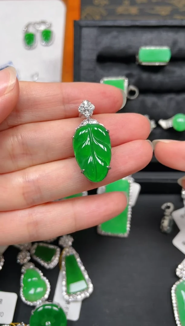 翡翠银S925镶嵌吊坠(不含链)翡翠