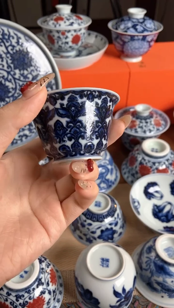 洪印慕明靑花宝相单杯