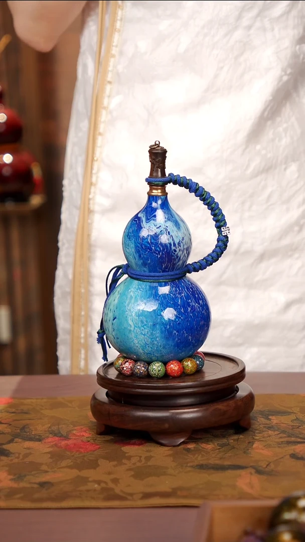 85易林漂漆酒葫芦------148