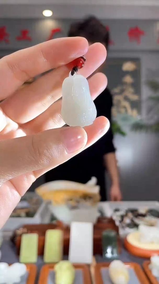 【闪购商品】和田玉颈饰未镶嵌拍一发一  多样性发货