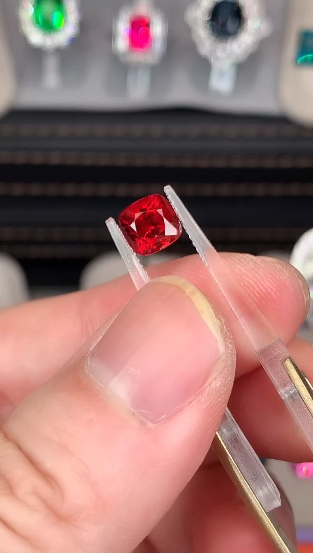 裸石尖晶石1.7ct-25-30-22