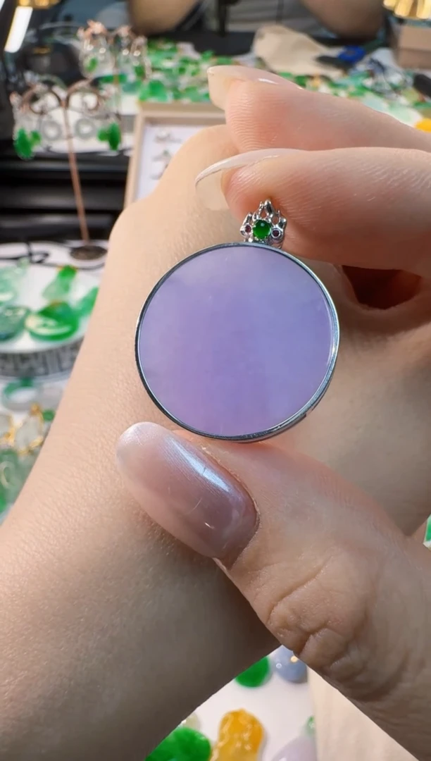 翡翠18K金镶嵌吊坠(不含链)天然缅甸A货翡翠