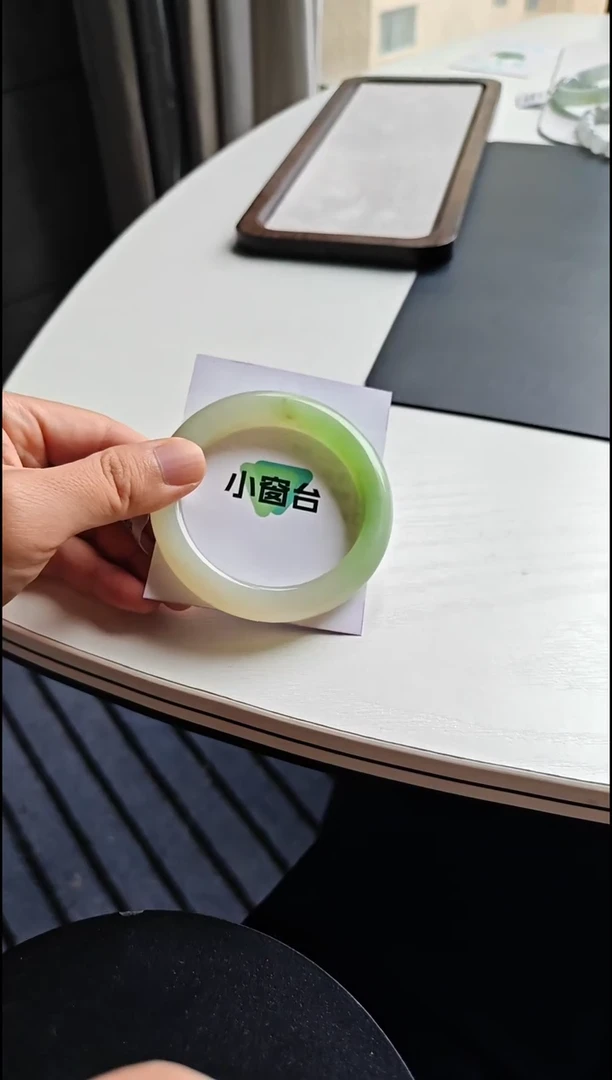 未镶嵌手镯和田玉和田玉手镯未镶嵌