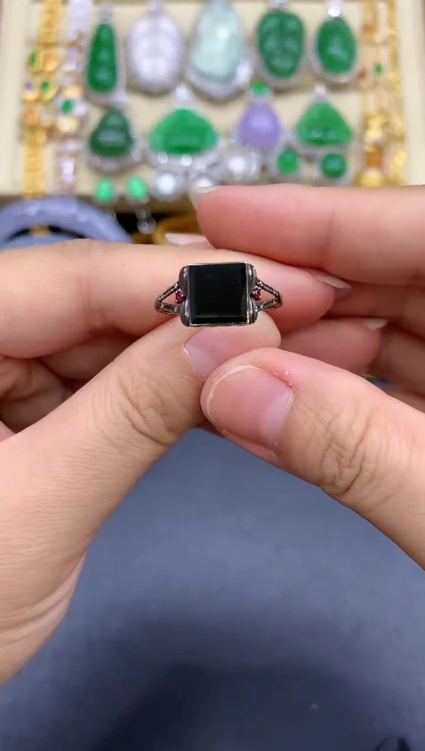 18K金镶嵌戒指翡翠320-中国好珍宝