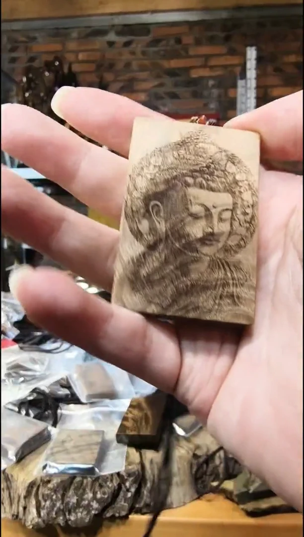 金丝楠无事牌脖挂