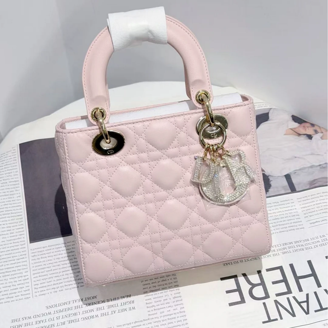 未使用 DIOR/迪奥 【25年钻扣】戴妃四格樱花粉钻扣全套 拍送检