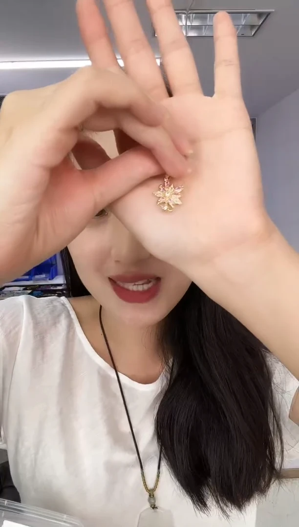 锆石铁合金天然珠宝多样性发其一