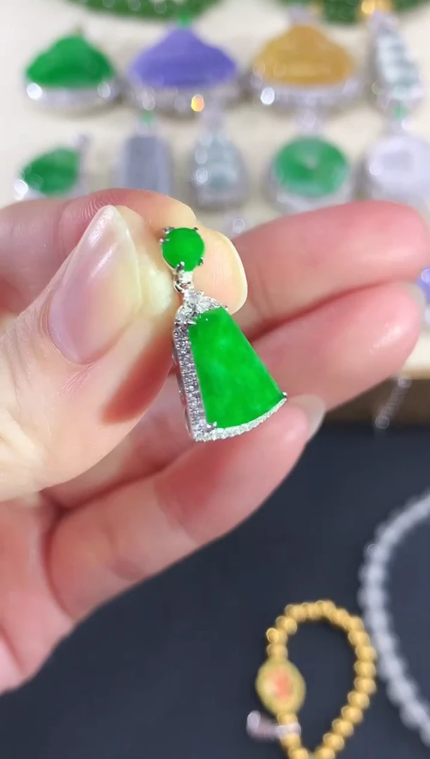 吊坠(不含链)18K金镶嵌翡翠35|多样性发其一