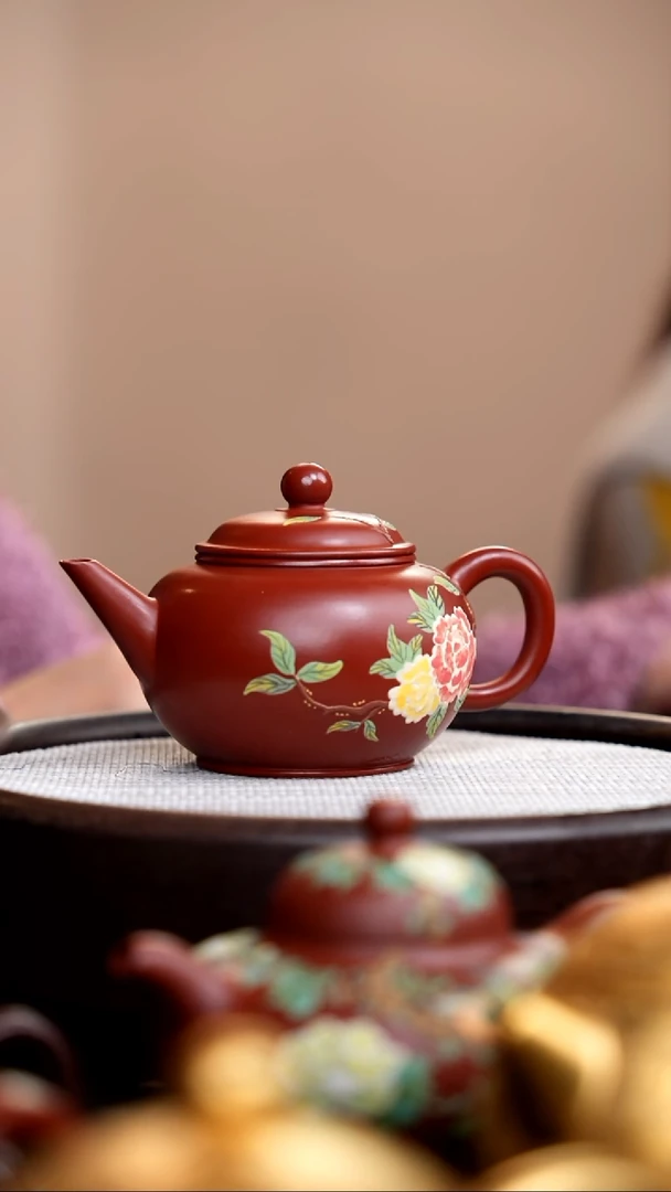 茶壶紫砂朱泥水平泥绘双色牡丹
