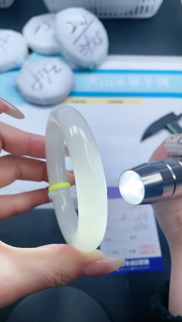 【闪购商品】和田玉手镯未镶嵌19V255-56