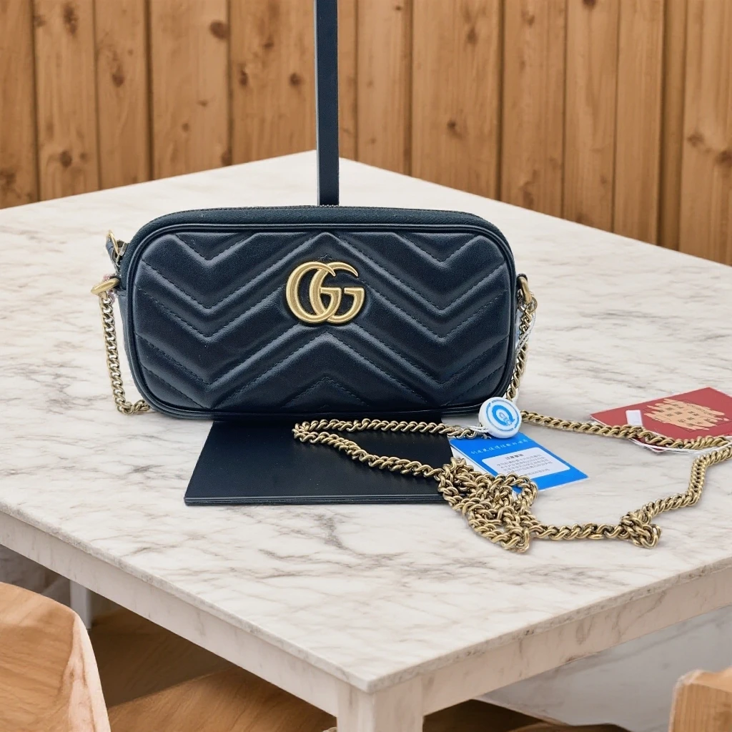 95新 GUCCI/古驰 黑金相机包 1682 5820